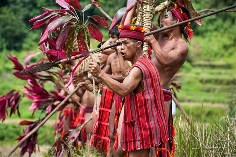  Ang Katutubo: A Journey Through Time and Tradition!